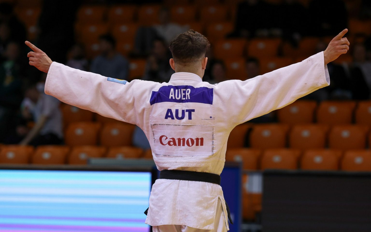 Goldener Auftakt für Marcus Auer in Györ