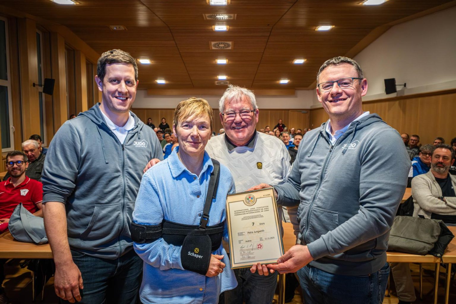 Petra Jungwirth erhält als erste Österreicherin den 7. Dan